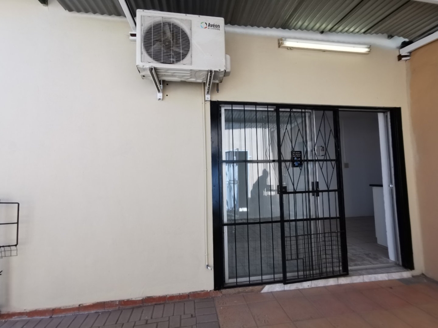 3 Bedroom Property for Sale in Beaconsfield Northern Cape
